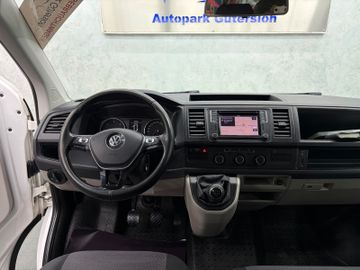 Volkswagen T6 Transporter - 11