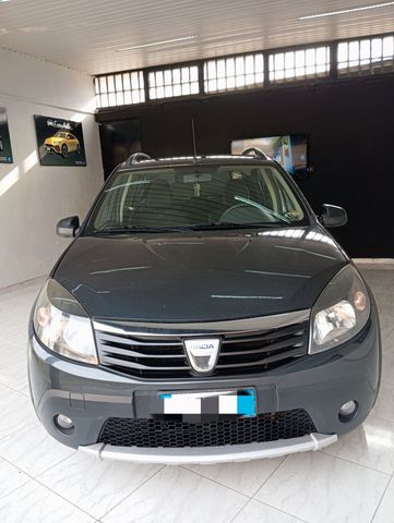 Dacia Sandero Stepway 1.6 bnz/ GPL CON GARANZIA