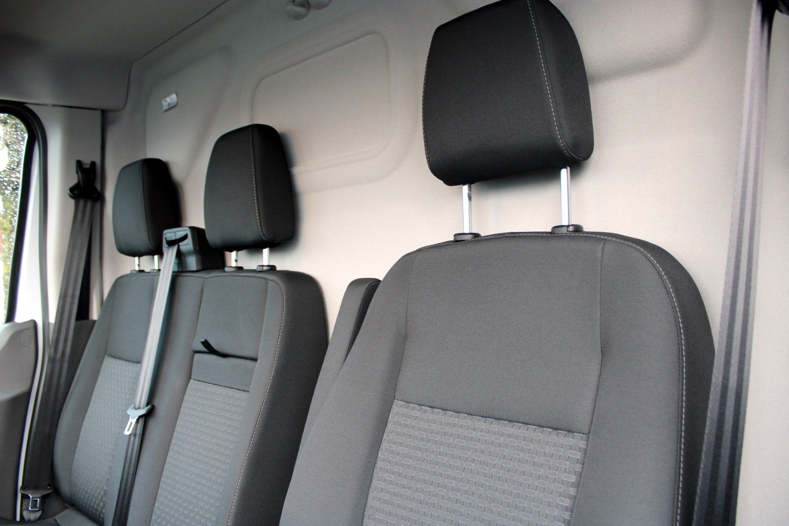 Fahrzeugabbildung Ford e-Transit 350 L3H2 TREND ELEKTRO + Technologie P