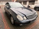 Mercedes-Benz Mercedes E200 D - gebrauchte Mercedes-Benz E 200 aus dem Jahr 2002