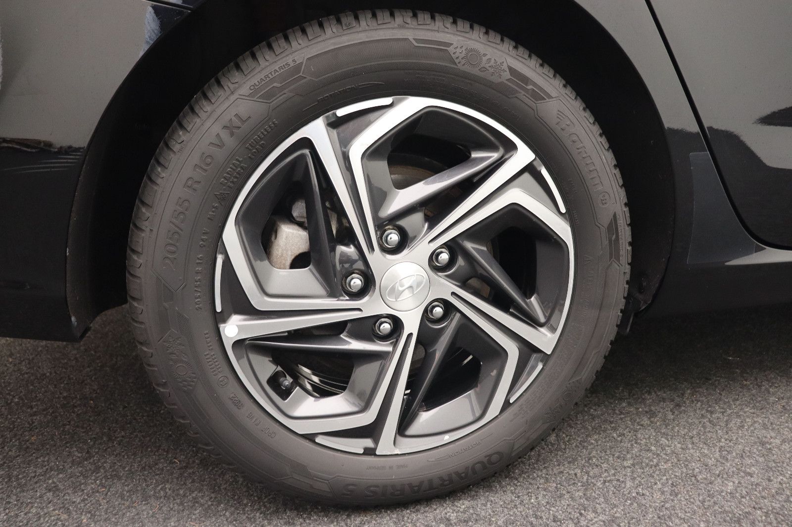 Fahrzeugabbildung Hyundai i30 Kombi 1.6 CRDi Trend Automatik