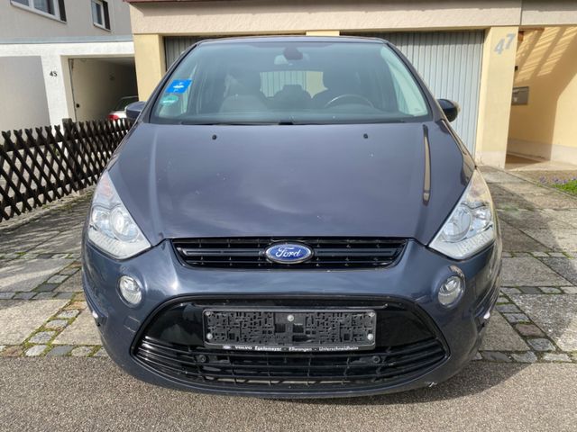 Ford S-Max 2,0 TDCi 120kW DPF Titanium 7 Sitzer