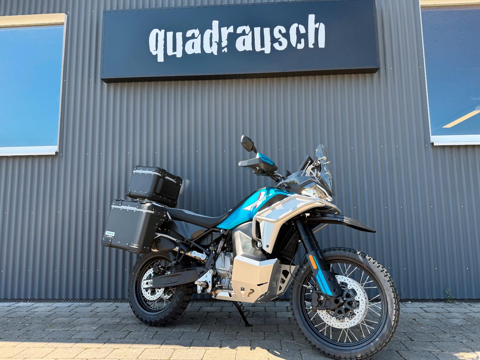 CFMOTO 800MT-X - VORFÜHRMASCHINE