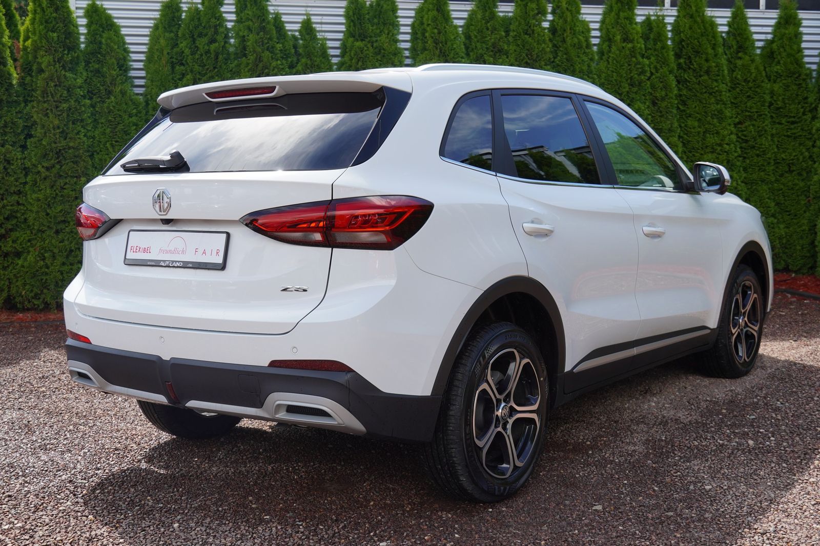 MG ZS