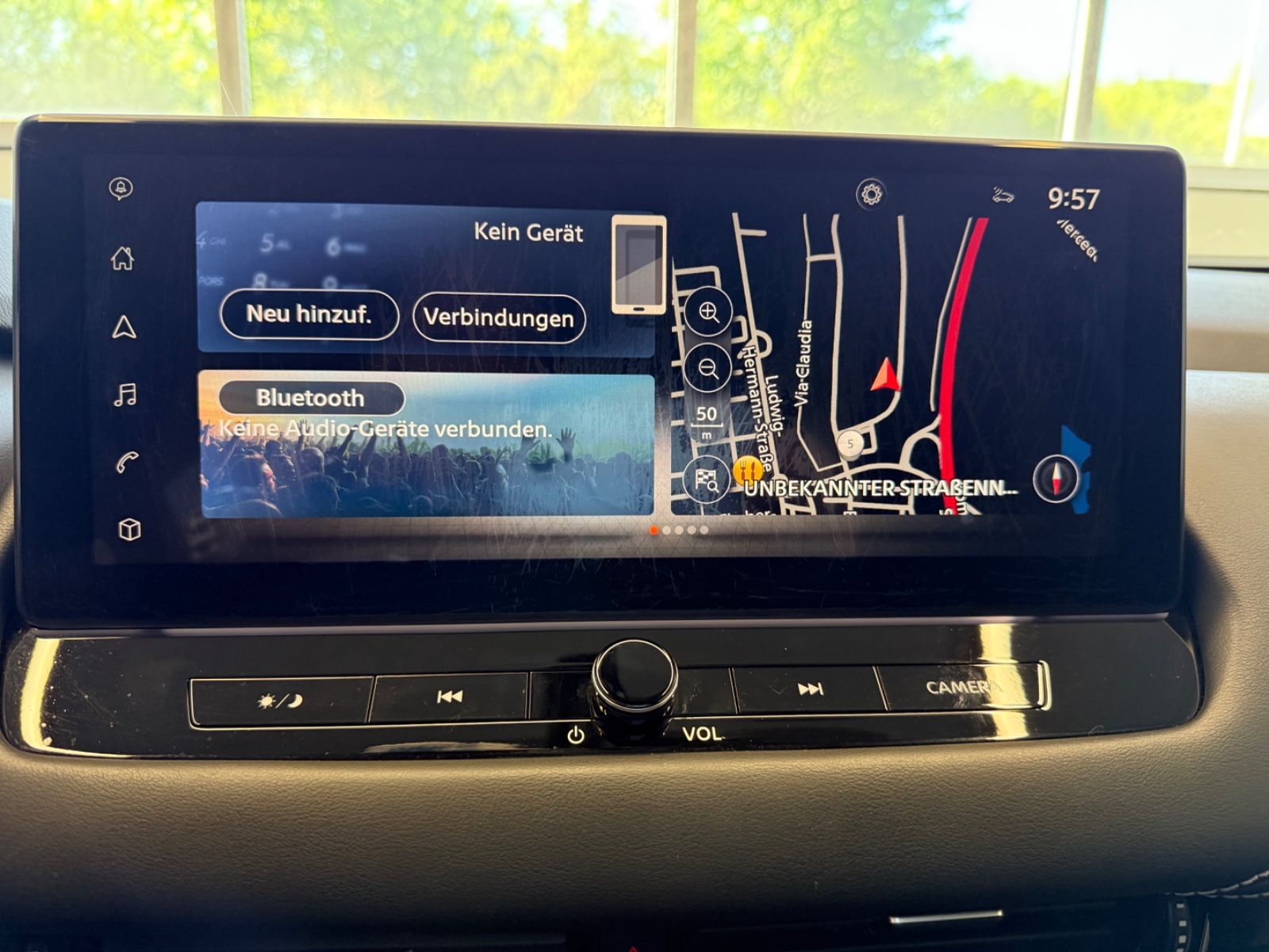 Fahrzeugabbildung Nissan Qashqai N-Connecta 1.3DIG-T Business Technologie