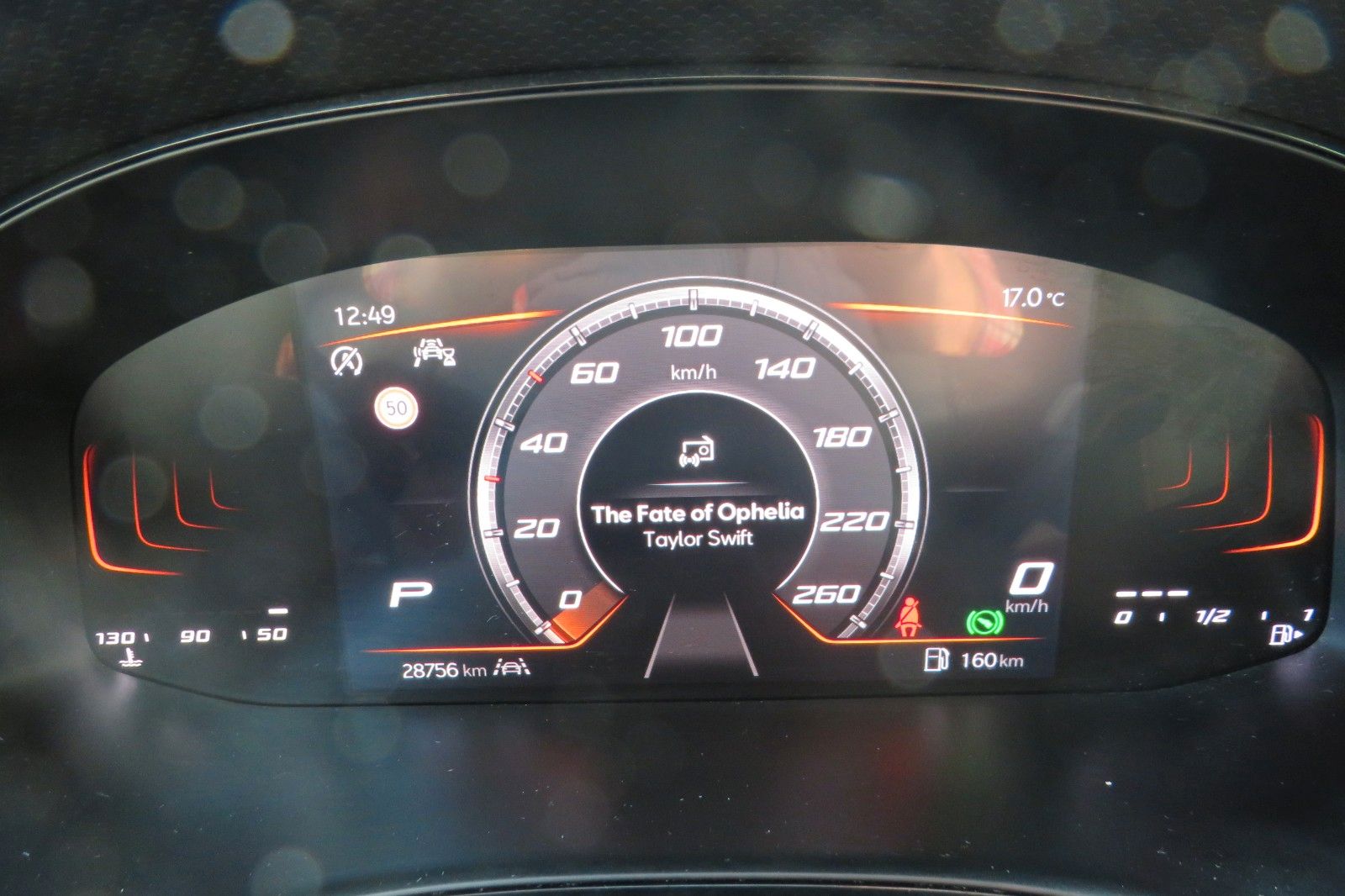 Fahrzeugabbildung SEAT Arona Style DSG GRA KAMERA SITZH. PDC APP-CON 1H