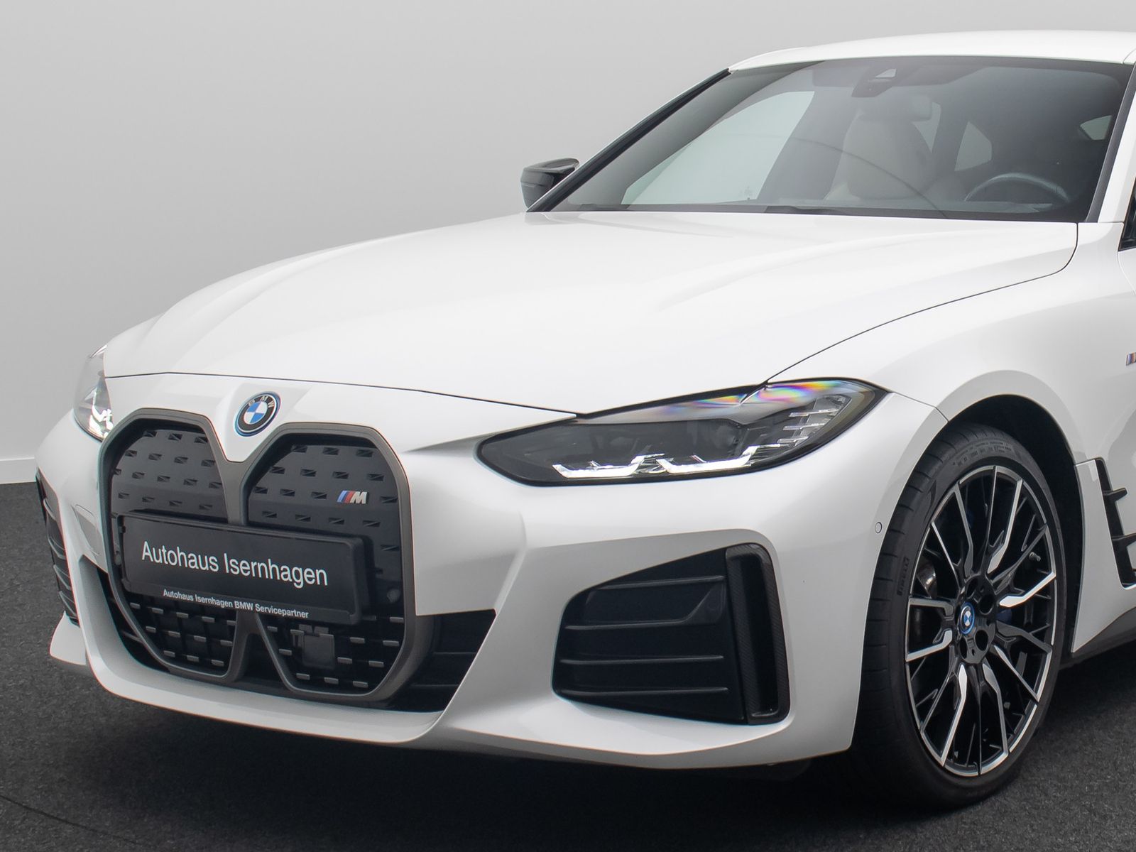 Fahrzeugabbildung BMW i4 M50 Kamera DAB AHK DriveAss Memory H/K 20Zoll