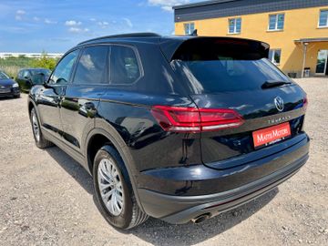 Volkswagen Touareg - 4