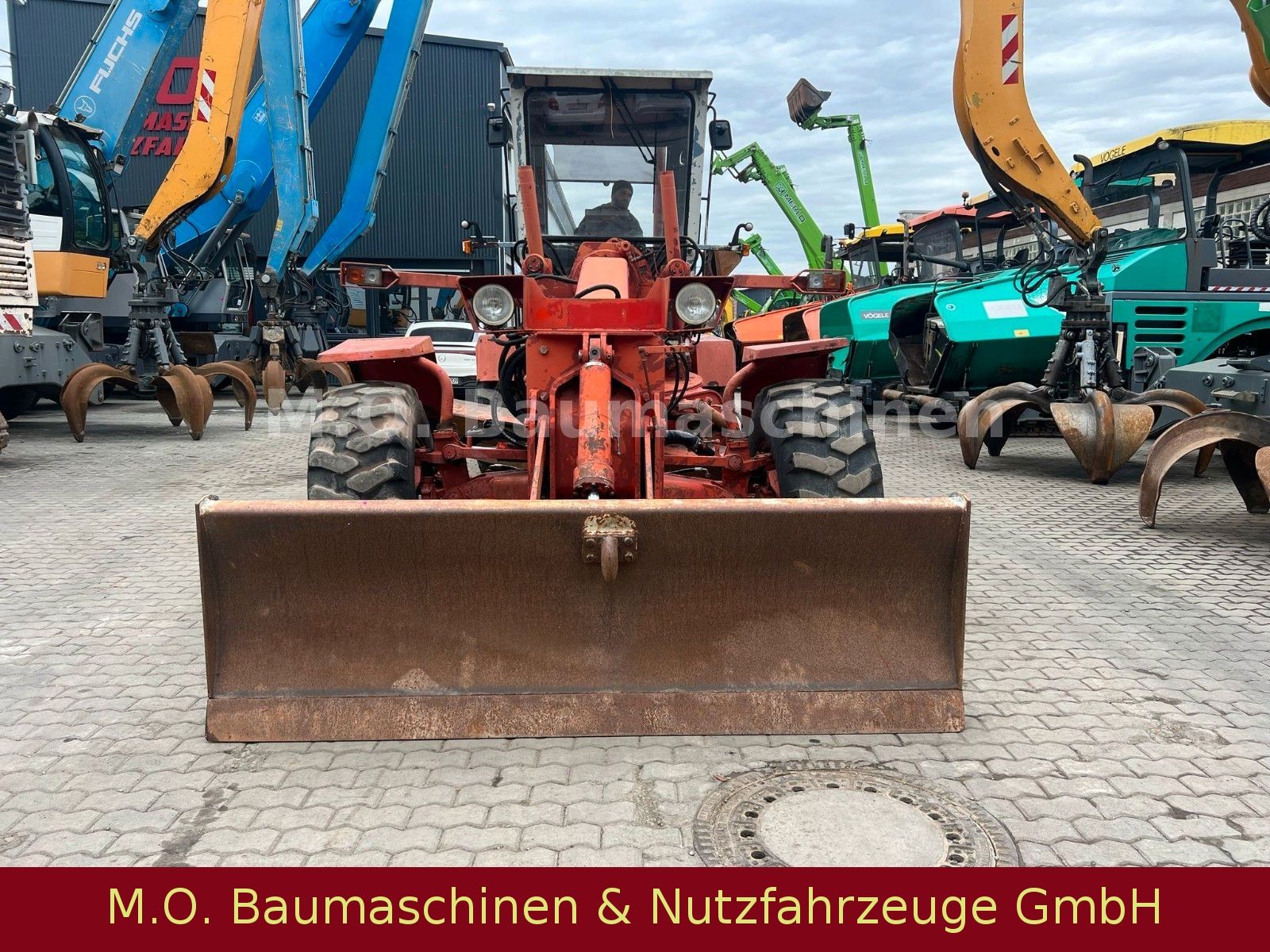 Fahrzeugabbildung O & K F106 A  / Grader /