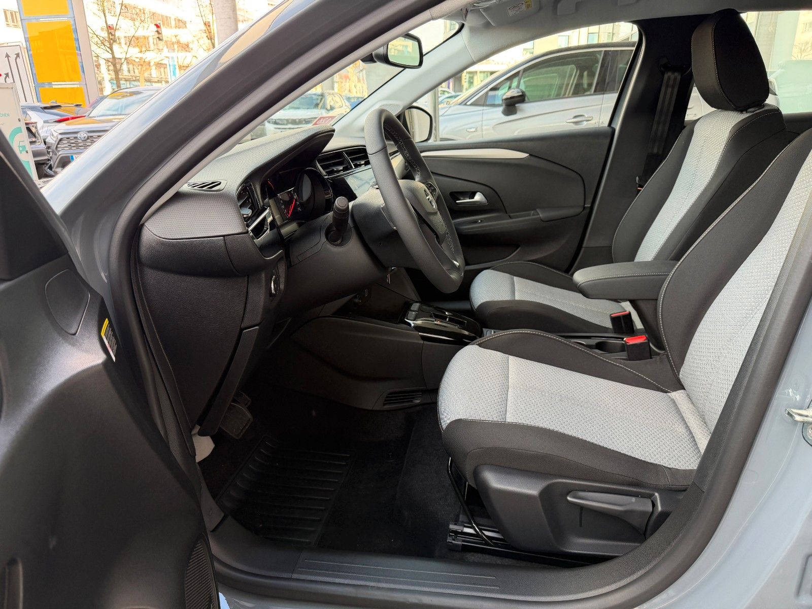 Fahrzeugabbildung Opel Corsa F Edition 110PS Hybrid Automatik/LED!