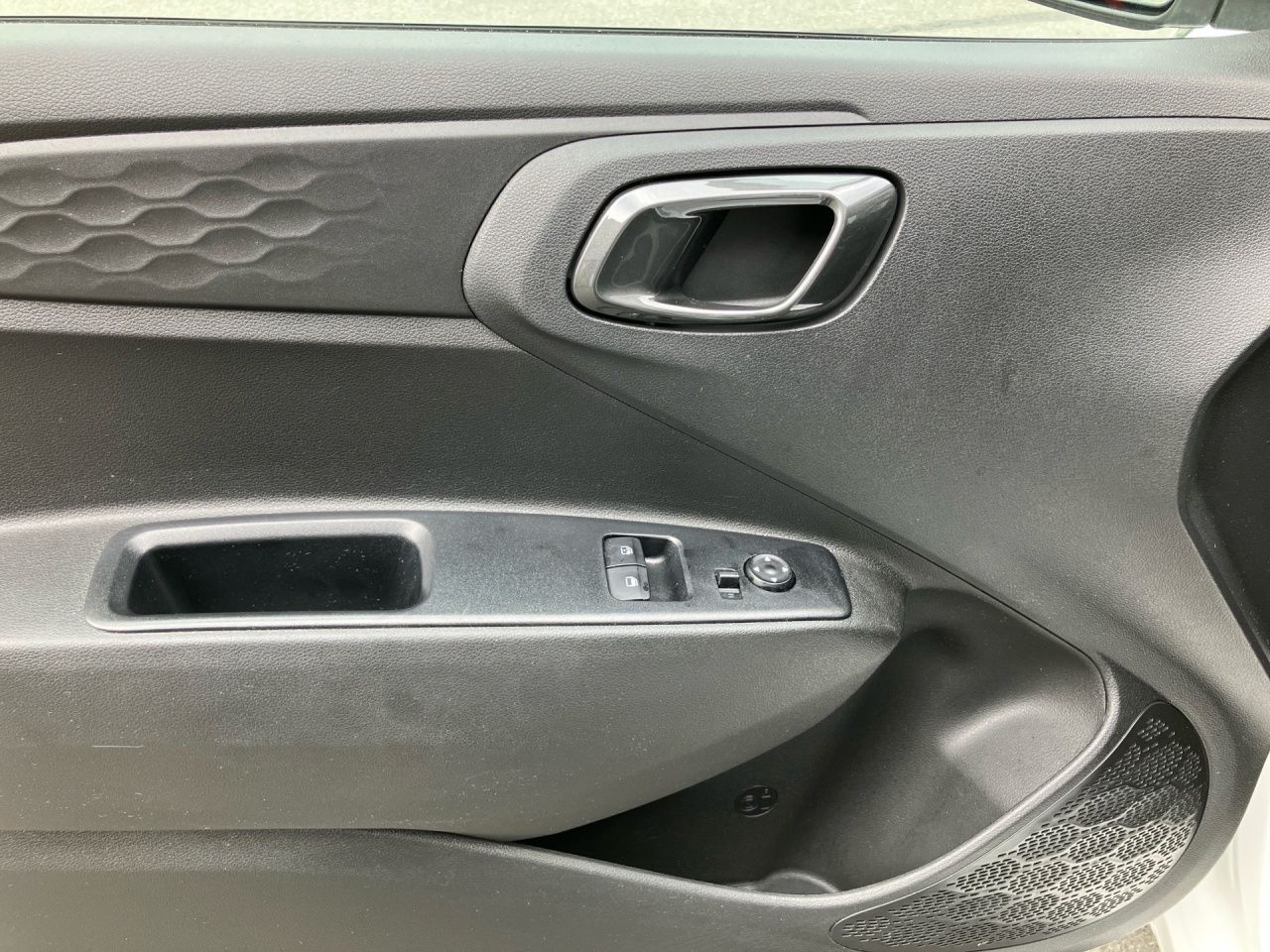 Fahrzeugabbildung Hyundai i10 CONNECT & GO *KAMERA*NAVI*SHZ*LHZ*DAB+RADIO*