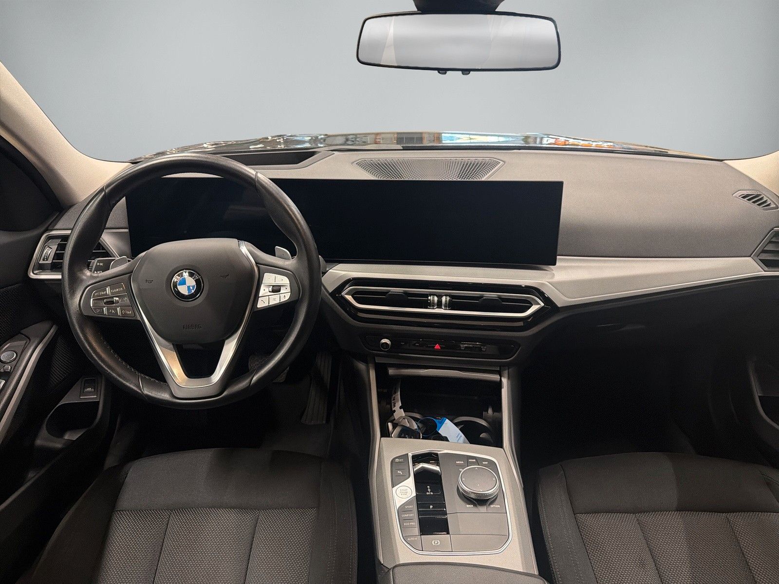 BMW 320 - Bild 11