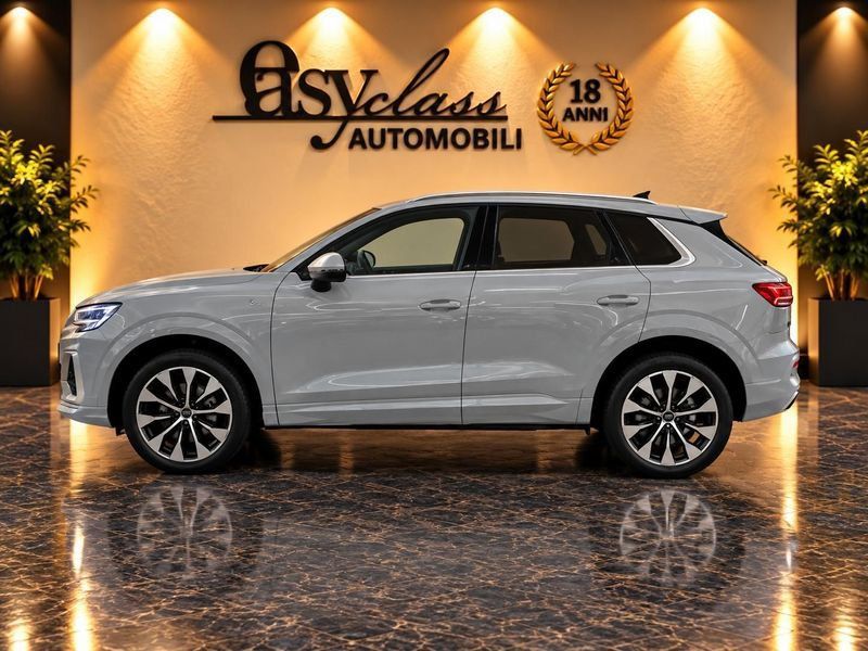 Audi Q3 Audi Q3 1.5 TFSI 150cv S tronic S LINE T imagem 3