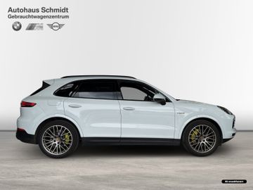 Porsche Cayenne - 4