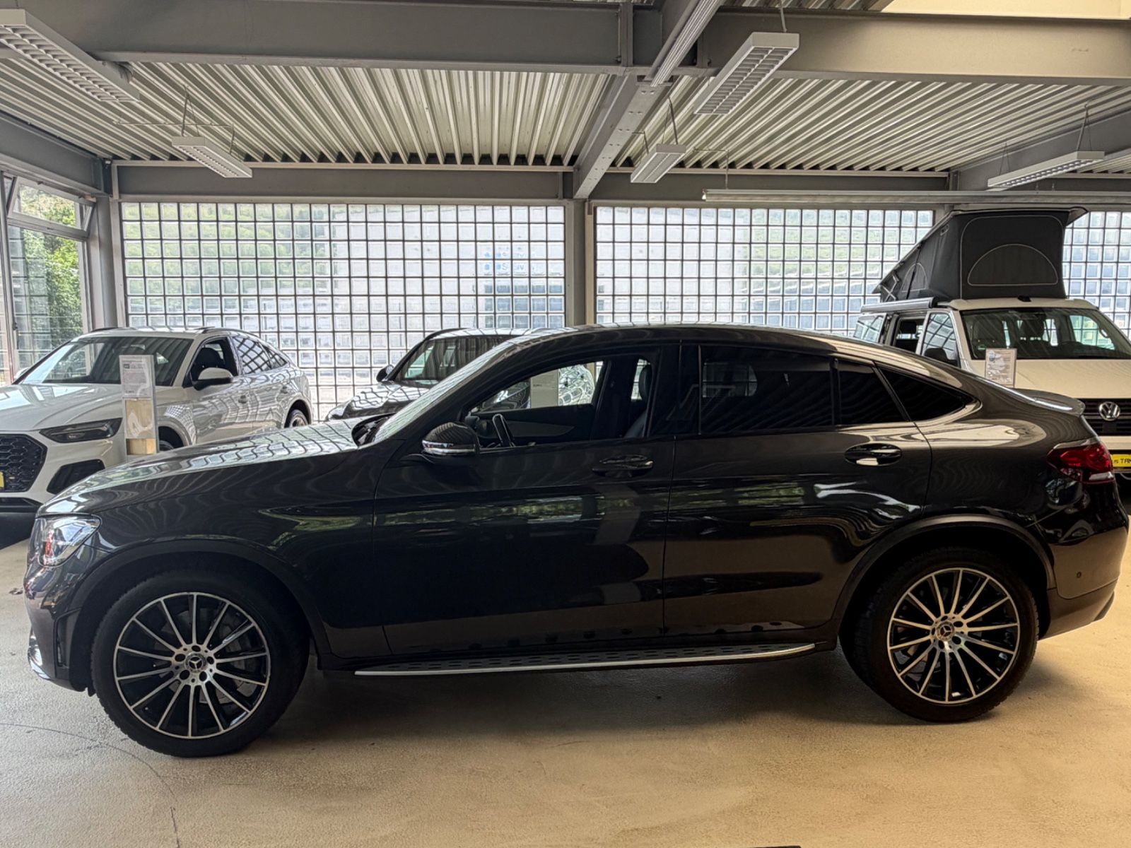 Fahrzeugabbildung Mercedes-Benz GLC 400 d Coupe 4 Matic AMG LINE * DIGITALTACHO