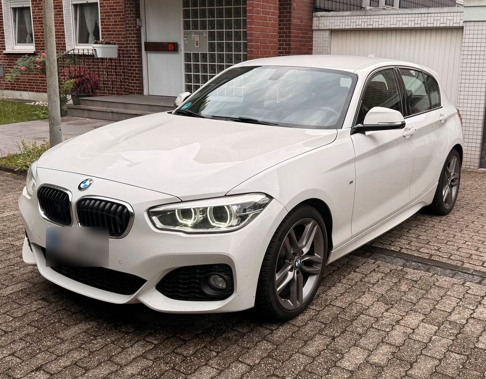 Image of BMW 120