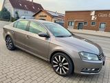 Volkswagen Passat Lim. Comfortline BlueMotion - Volkswagen Passat aus 2011: Bluemotion