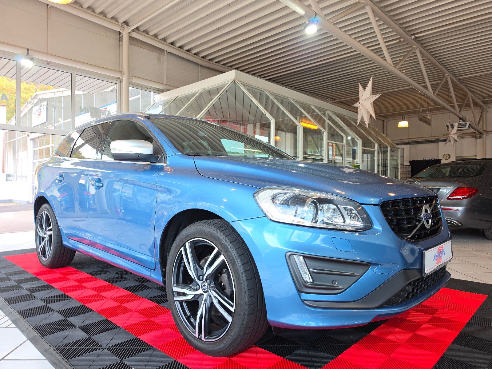 Volvo XC60 Momentum+R Design+KAMERA+LEDER+
