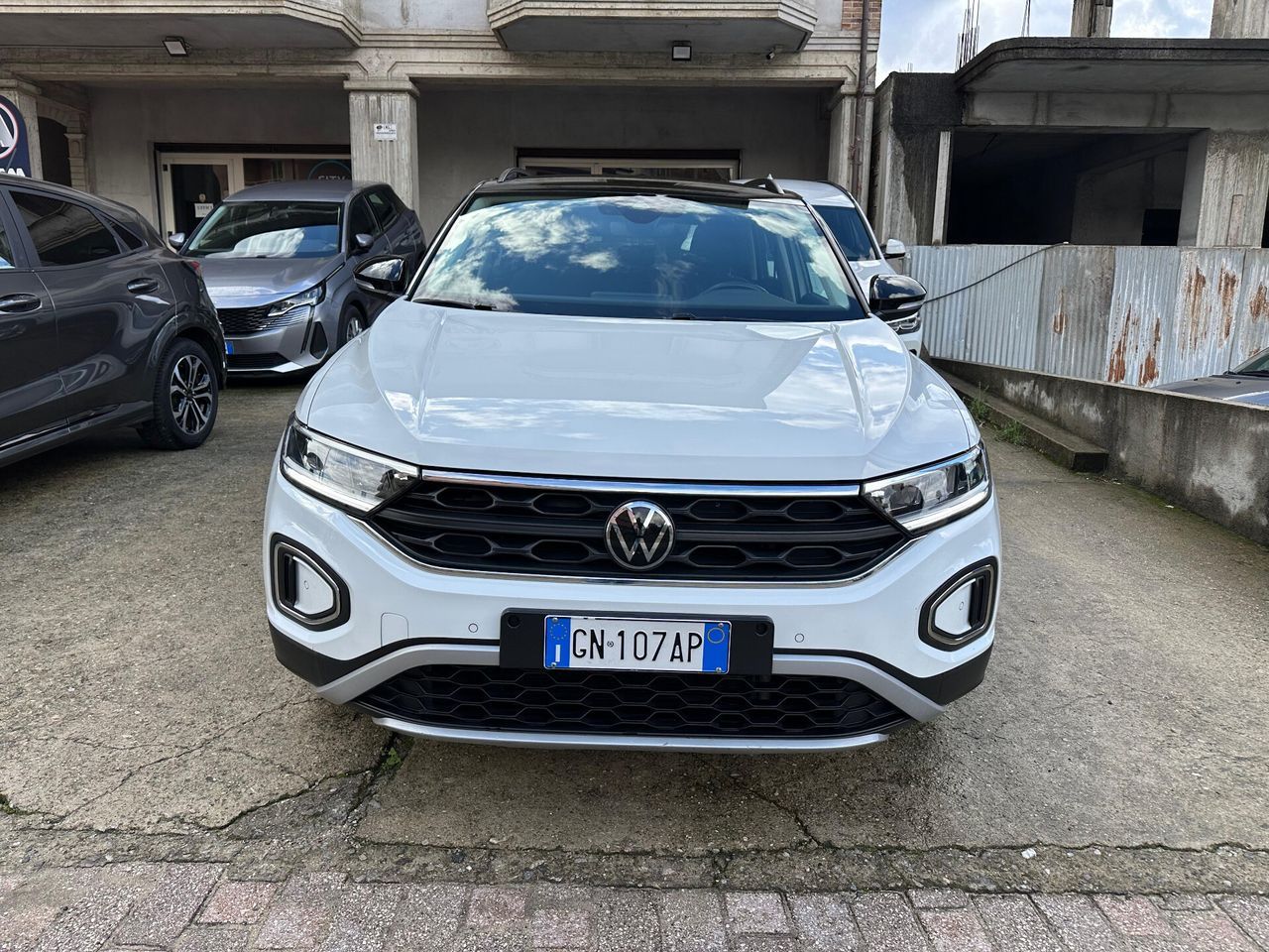 Other Volkswagen T-Roc 1.0 TSI 110cv Style imagem 2