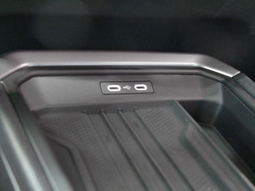 Volkswagen T-Roc Life 1.5 l eTSI OPF 110 kW (150 PS ) 7-Gan, миниатюра 15