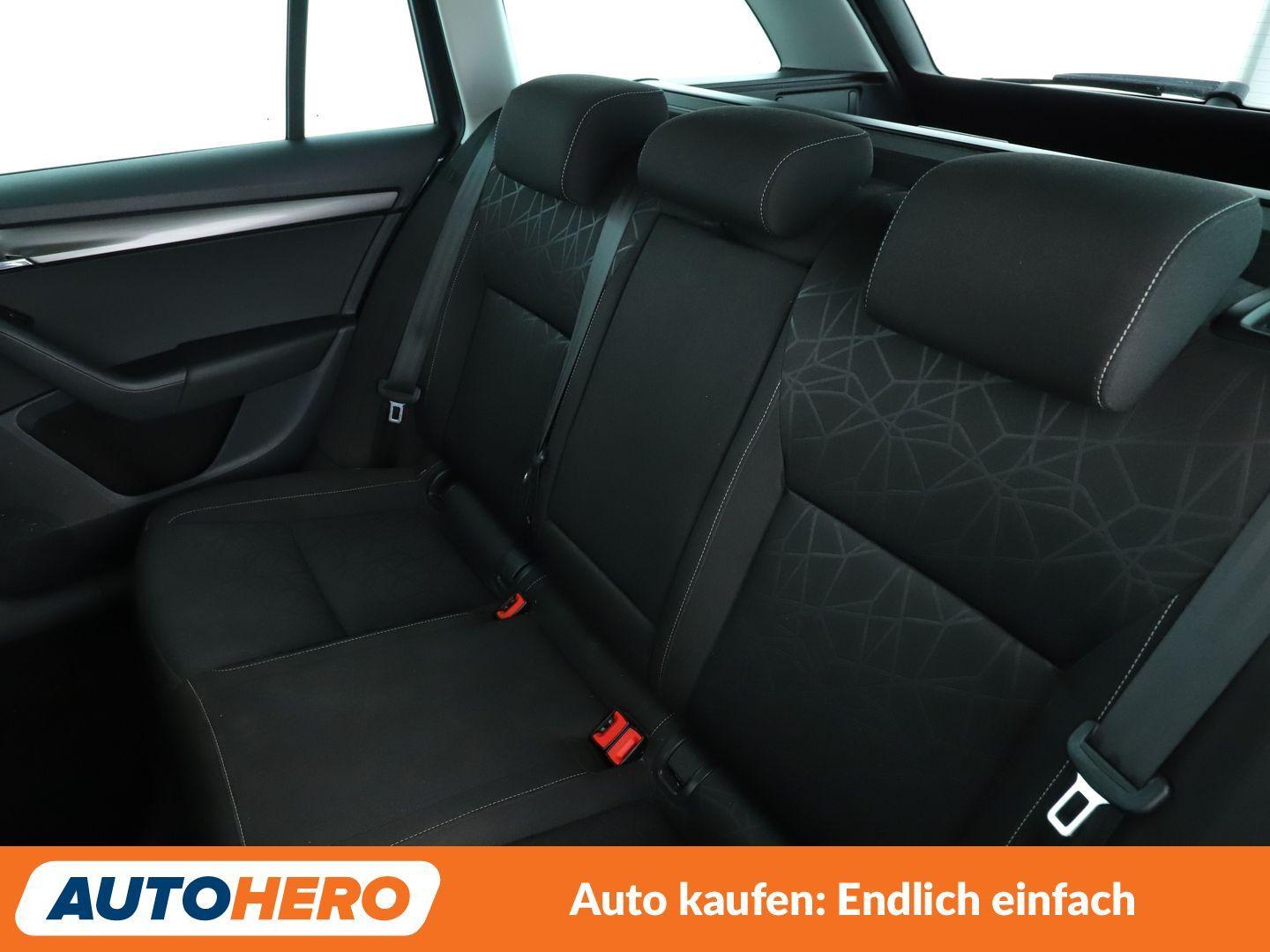 Skoda Octavia 1.5 TSI ACT Clever*TEMPO*PDC*SHZ*KLIMA*