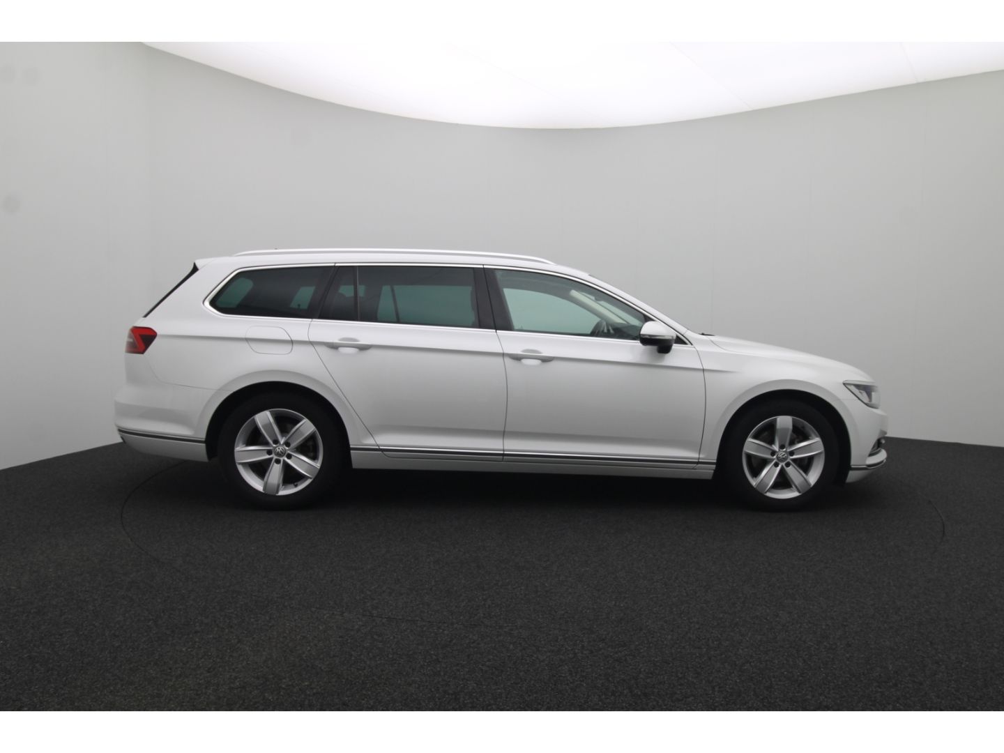 Fahrzeugabbildung Volkswagen Passat Variant 2.0 TDI Highline BMT Massage Kame