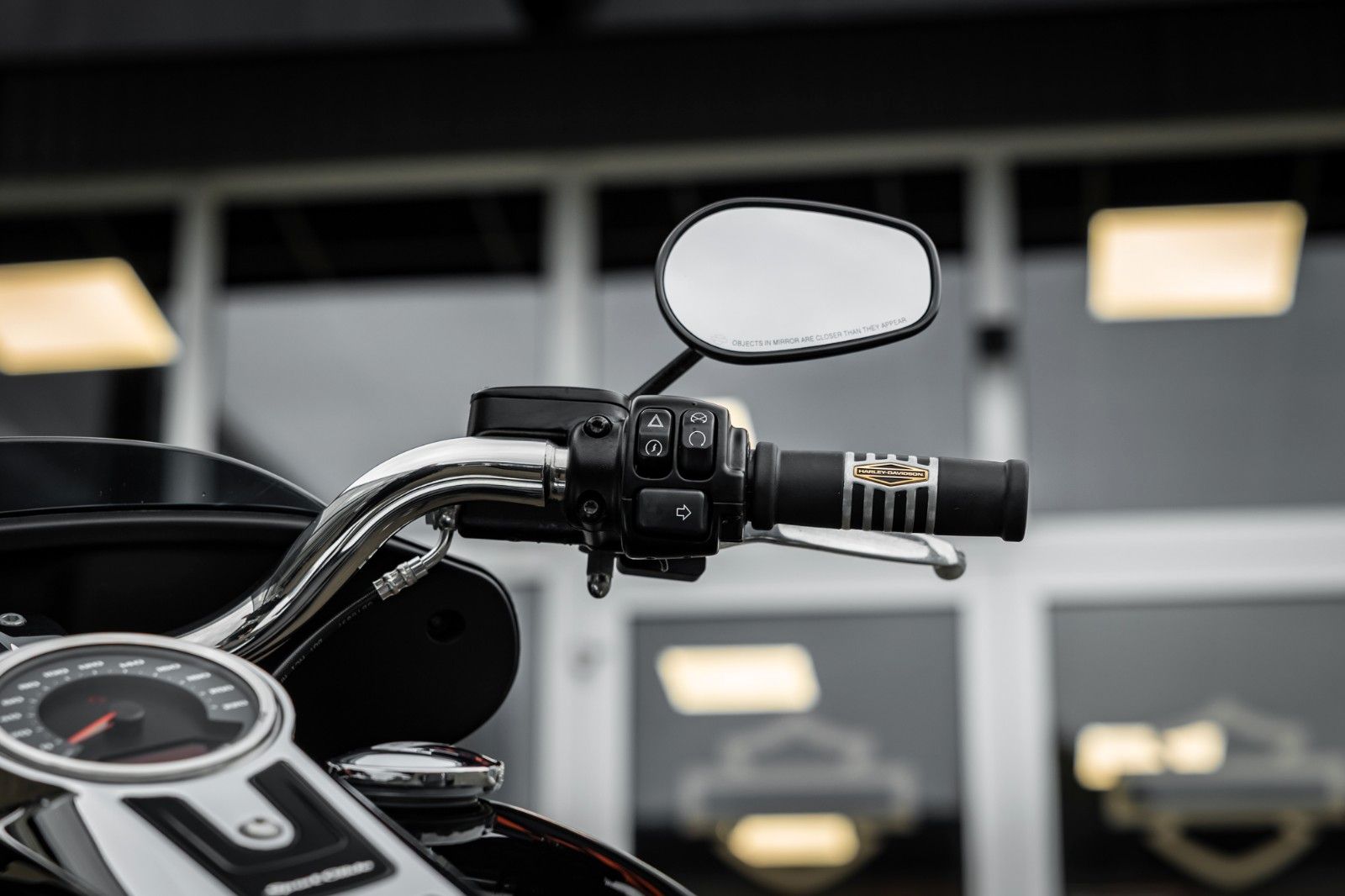 Fahrzeugabbildung Harley-Davidson FLSB Sport Glide Softail - JEKILL & HYDE