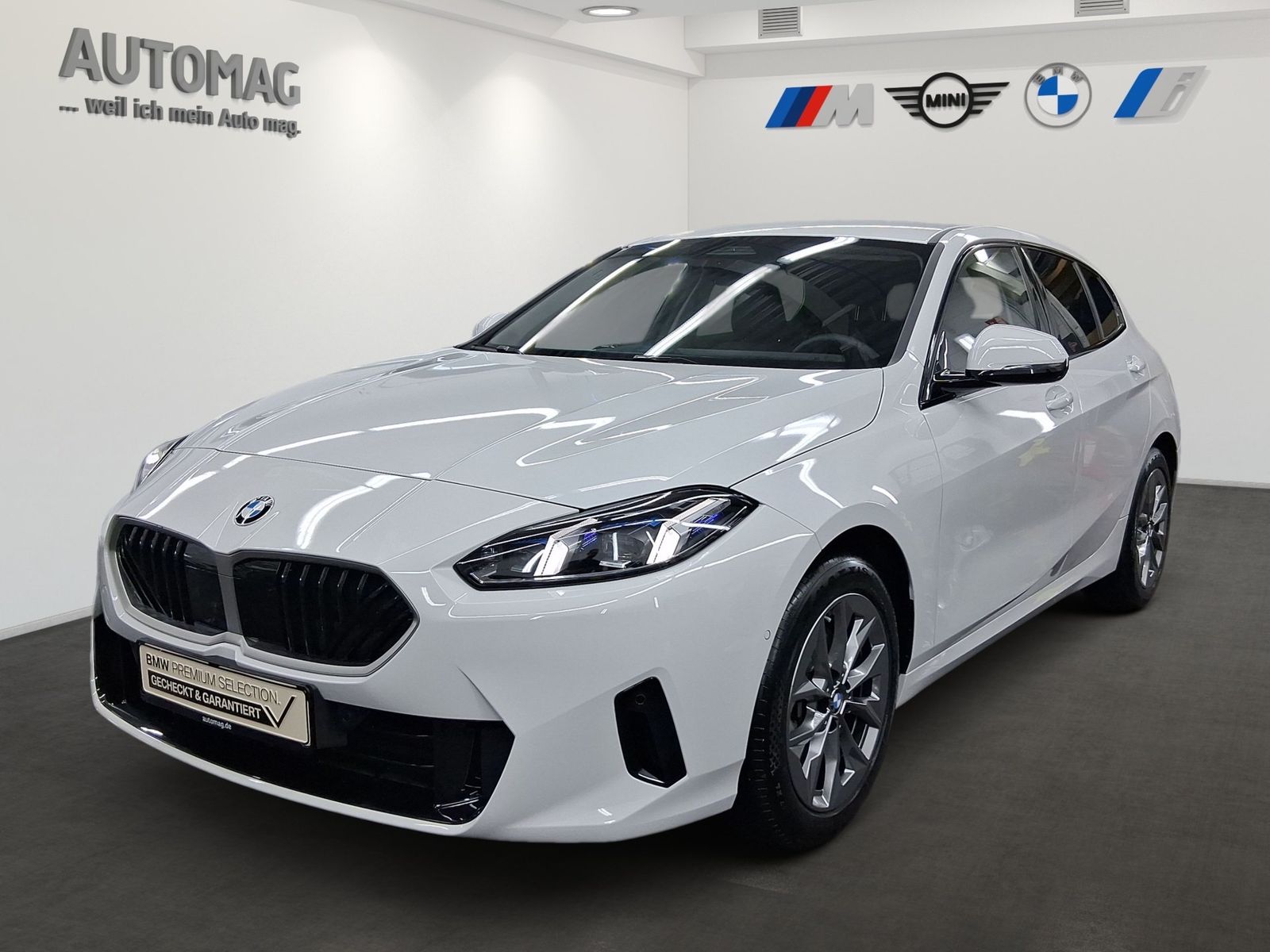 BMW 120 ParkingAssist*DrivingAssist*AdaptivLED*Komfo