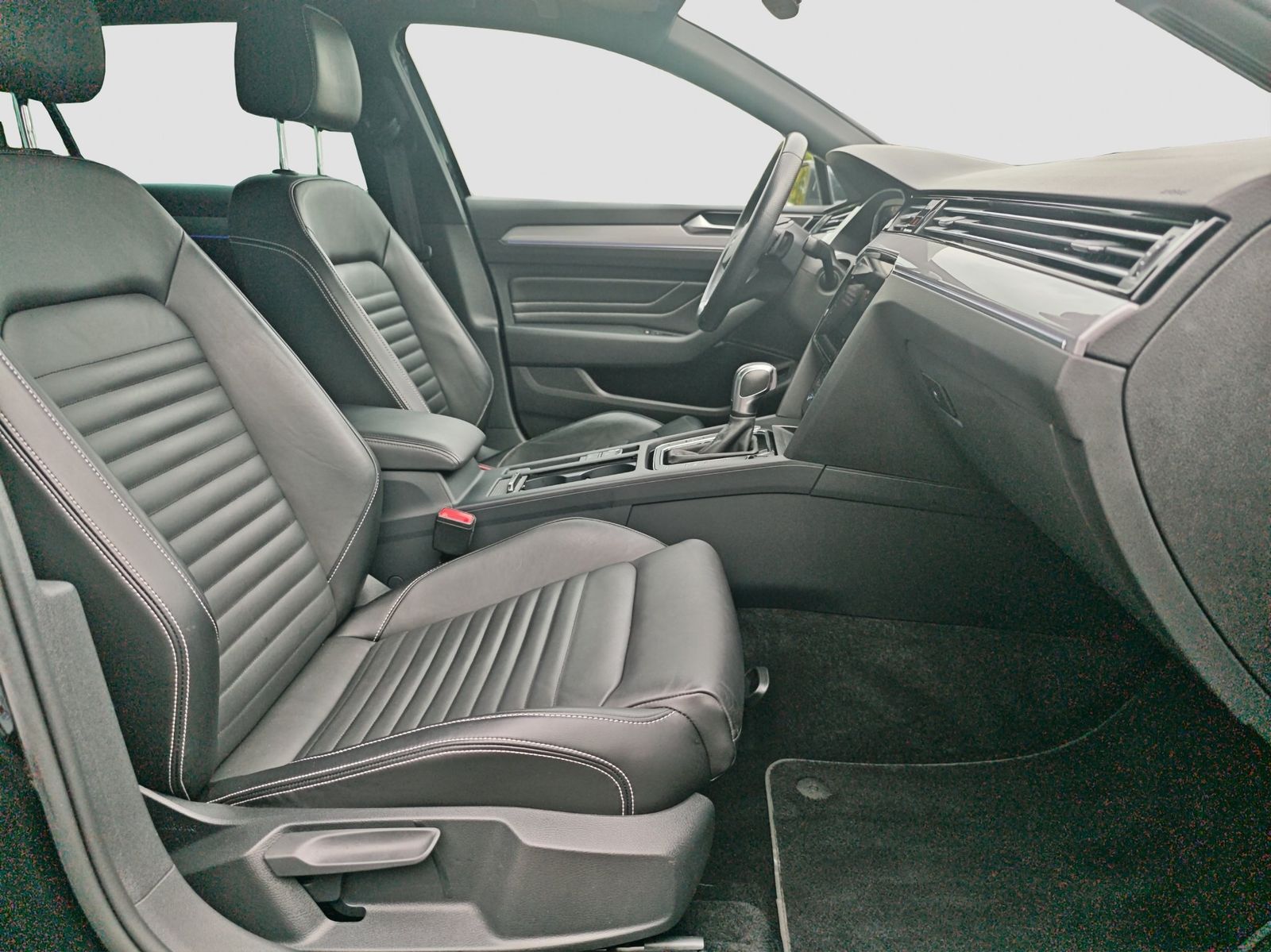 Volkswagen Passat Variant - Bild 15