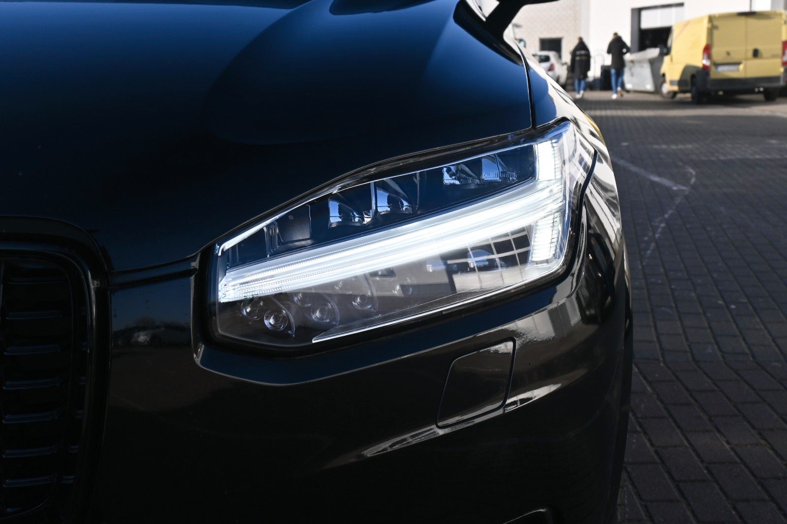 Fahrzeugabbildung Volvo XC90 B5 D AWD Ultimate Dark*STDHZG*LUFT*360°*ACC