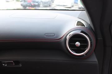 2015 Mercedes-BENZ AMG GT 缩略图 14