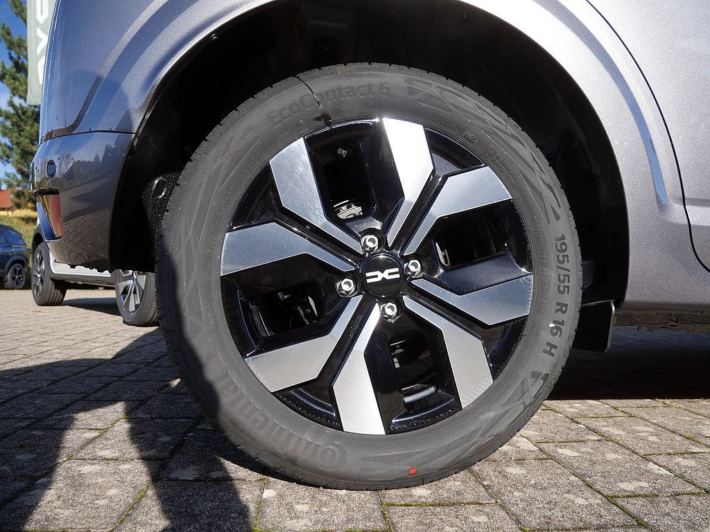 Fahrzeugabbildung Dacia Sandero TCe 90 Journey