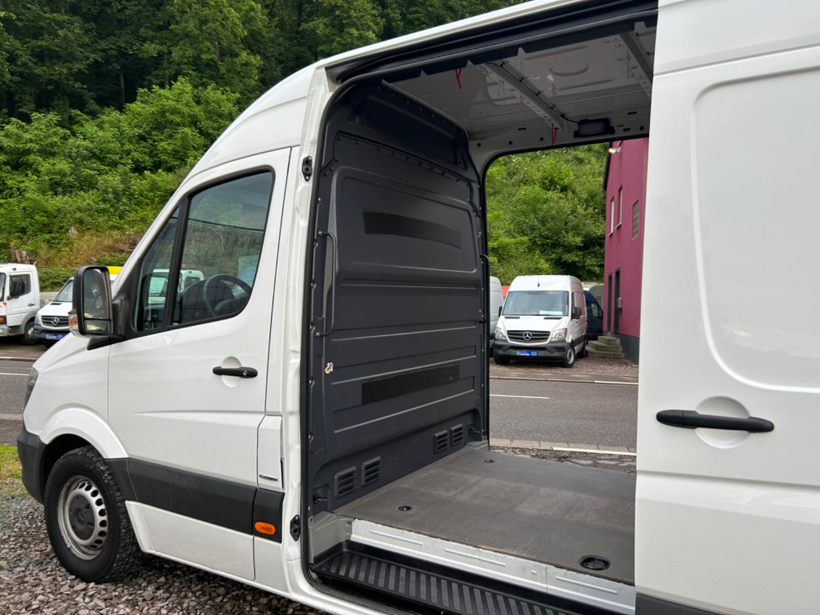Mercedes-Benz Sprinter 316 Klima,Cam,AhK.Navi,2xSxhiebetür 1HD