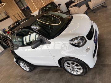 Smart ForTwo coupe 52kW *19%MwSt*MFL*NAVI*SHZ*