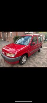 Citroën Berlingo Benzin, PS, 75  TÜV neu - gebrauchte Citroën Berlingo aus dem Jahr 2001