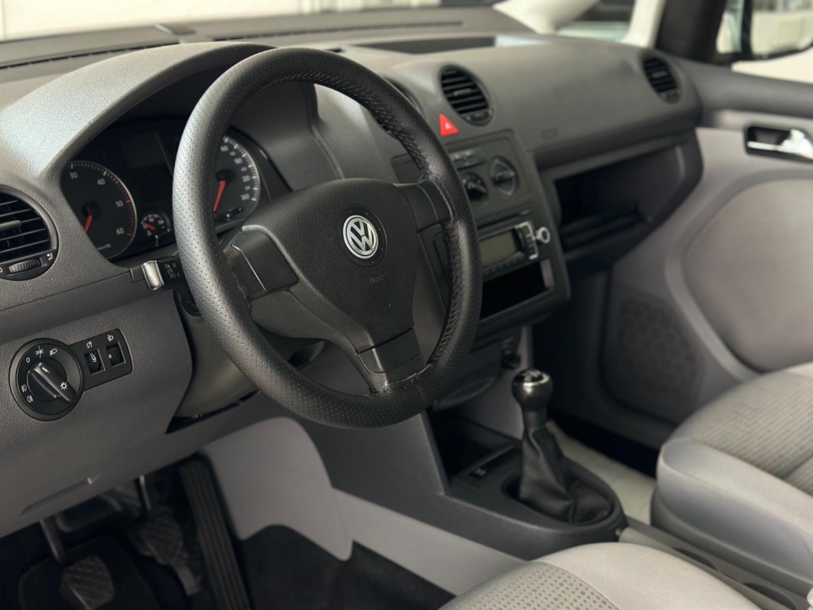 Volkswagen Caddy Maxi Life TDI Behindertengerecht-Rampe