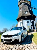 BMW 330d Automatic - - BMW 330 aus 2013 mit Diesel-Antrieb: Limousine
