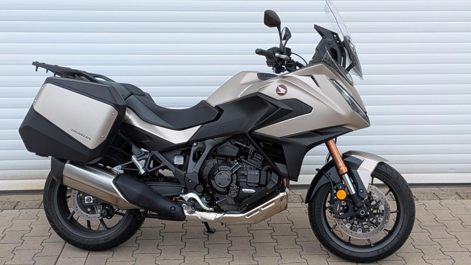 Honda NT1100 DET DCT ES E-Fahrwerk 2026