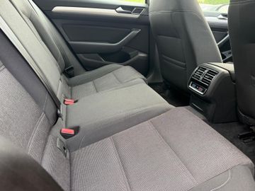 Volkswagen Passat Variant - 7
