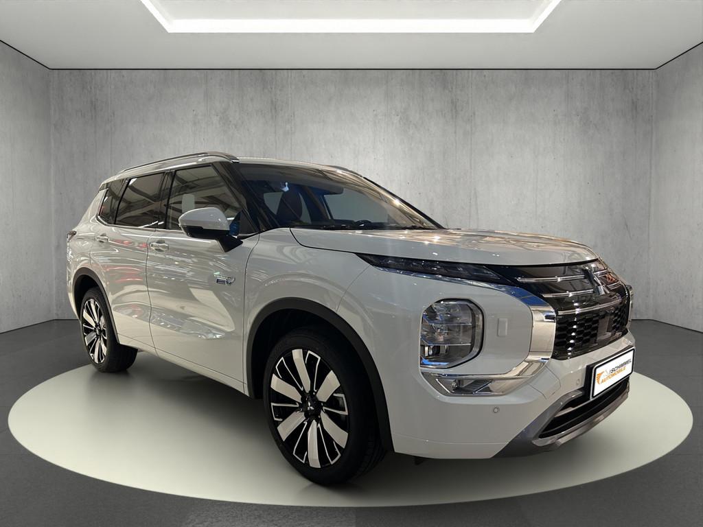 Mitsubishi Outlander Plug-in Hybrid TOP + Luxury Paket PANO