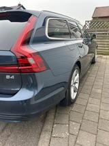 Volvo V90 B4 Momentum Pro, B4 Mild-Hybrid