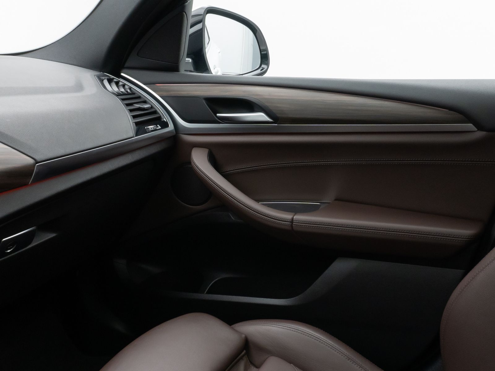 Fahrzeugabbildung BMW X4 xD30d M Sport Kamera Panoram HUD DAB HiFi AHK