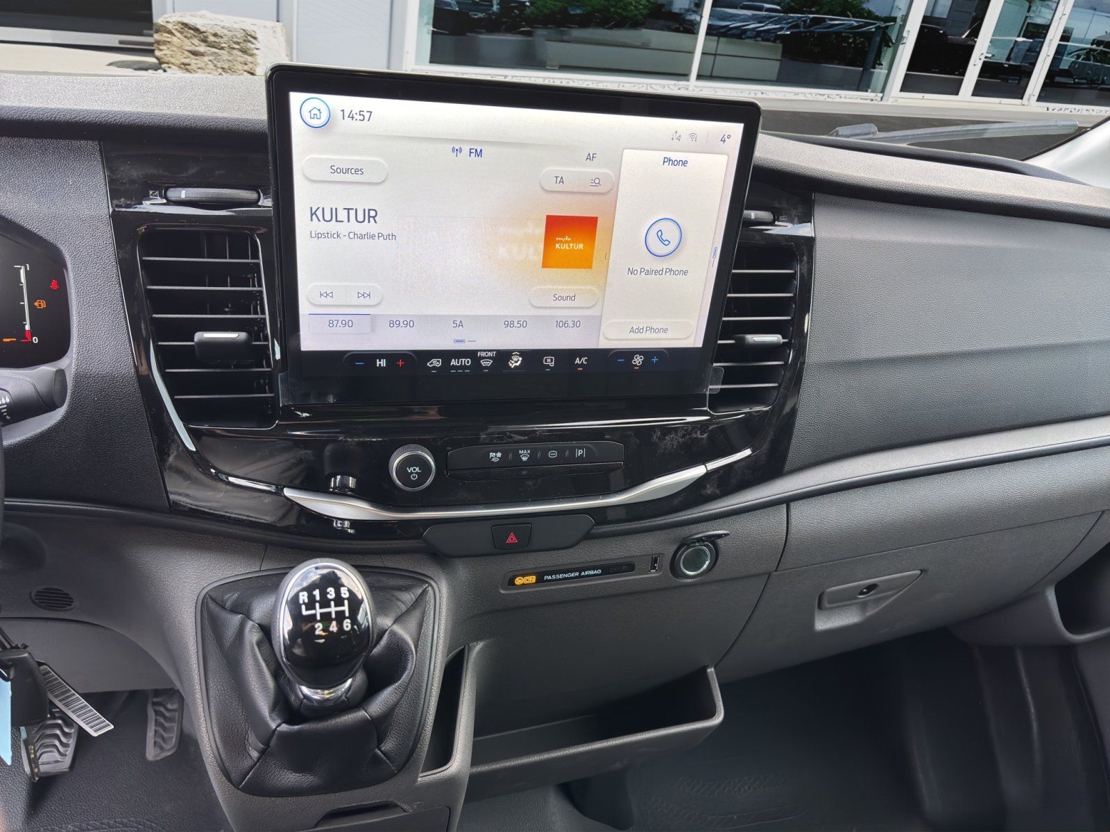 Fahrzeugabbildung Ford Transit 350 L5 Doppelkabine Trend