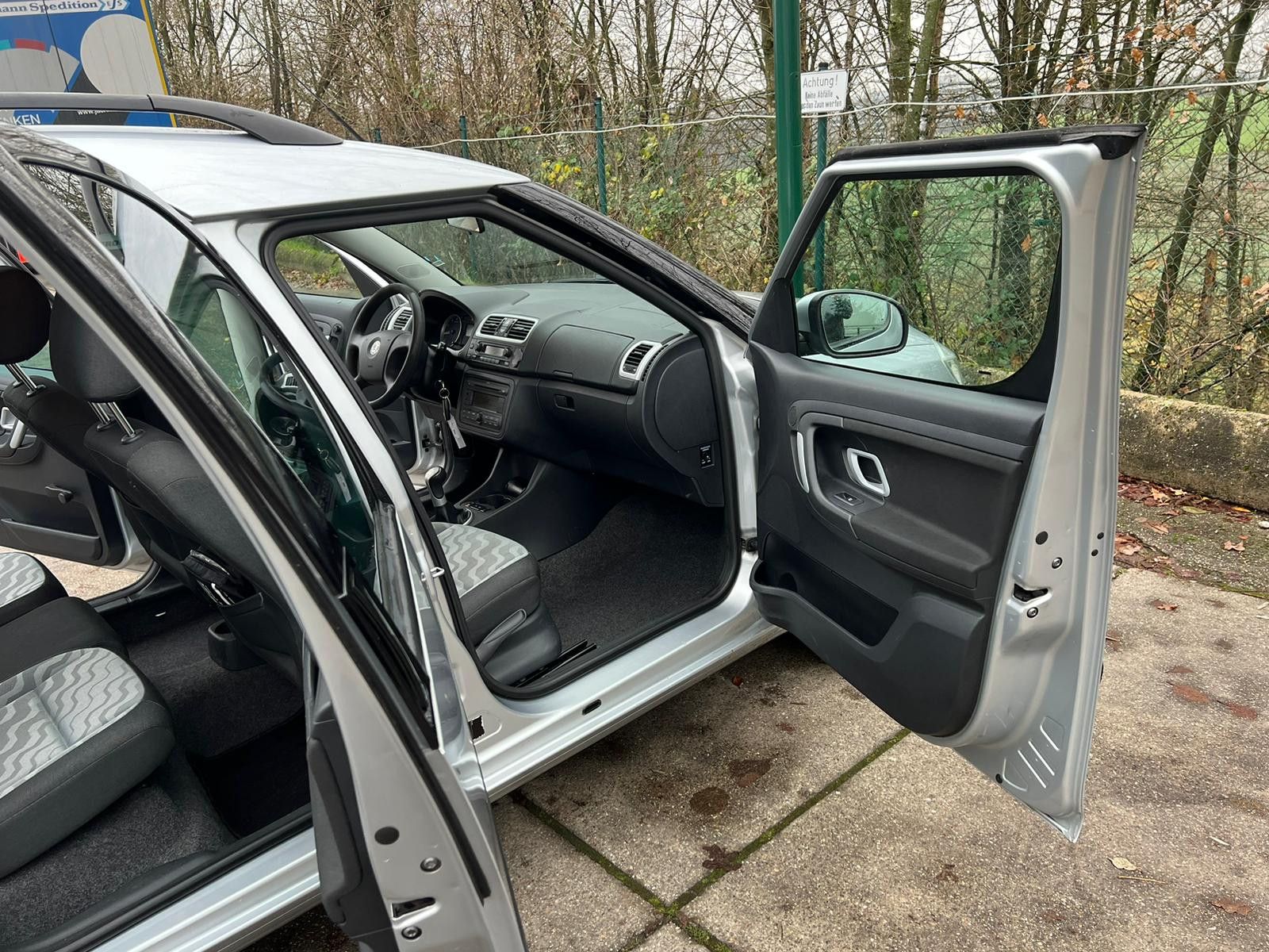 SKODA Roomster Style 1.Hand AHK Klima Sitzheizung