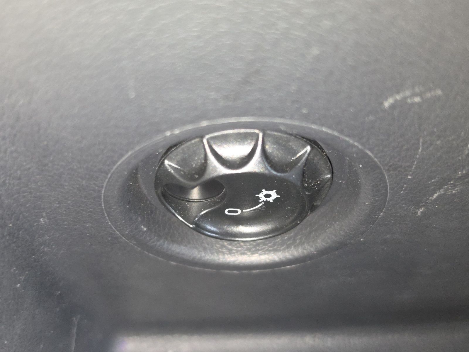 Fahrzeugabbildung Volkswagen Golf Plus VI Team AUTOMATIK STEUERKETT TÜV NEU