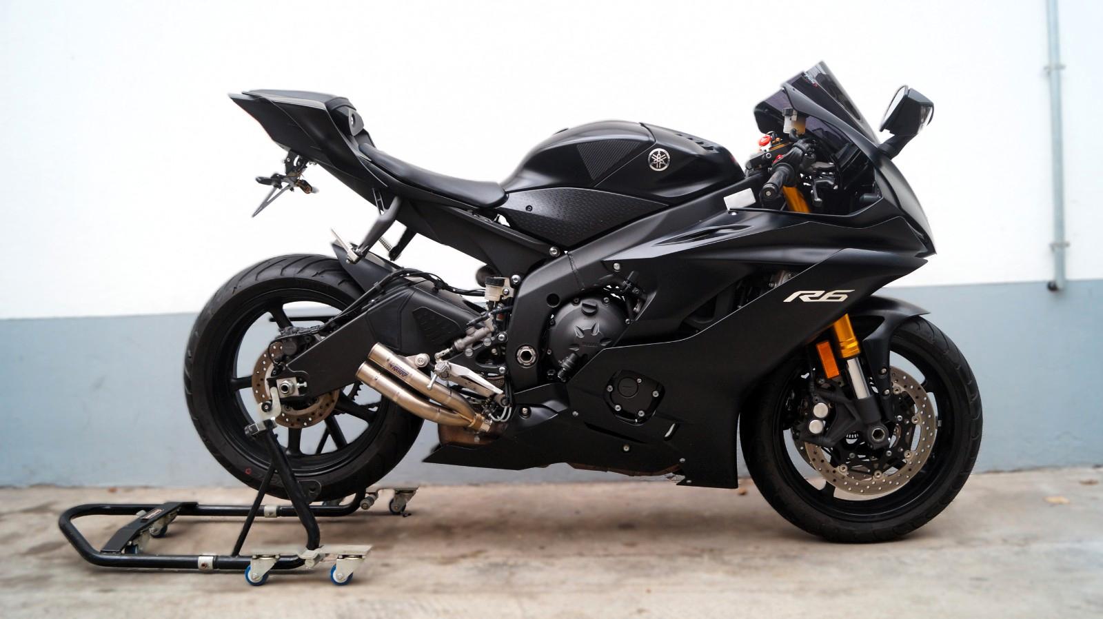 Yamaha R6 RJ27 | *Black* | Reifen NEU | Mivv | 1. Hand