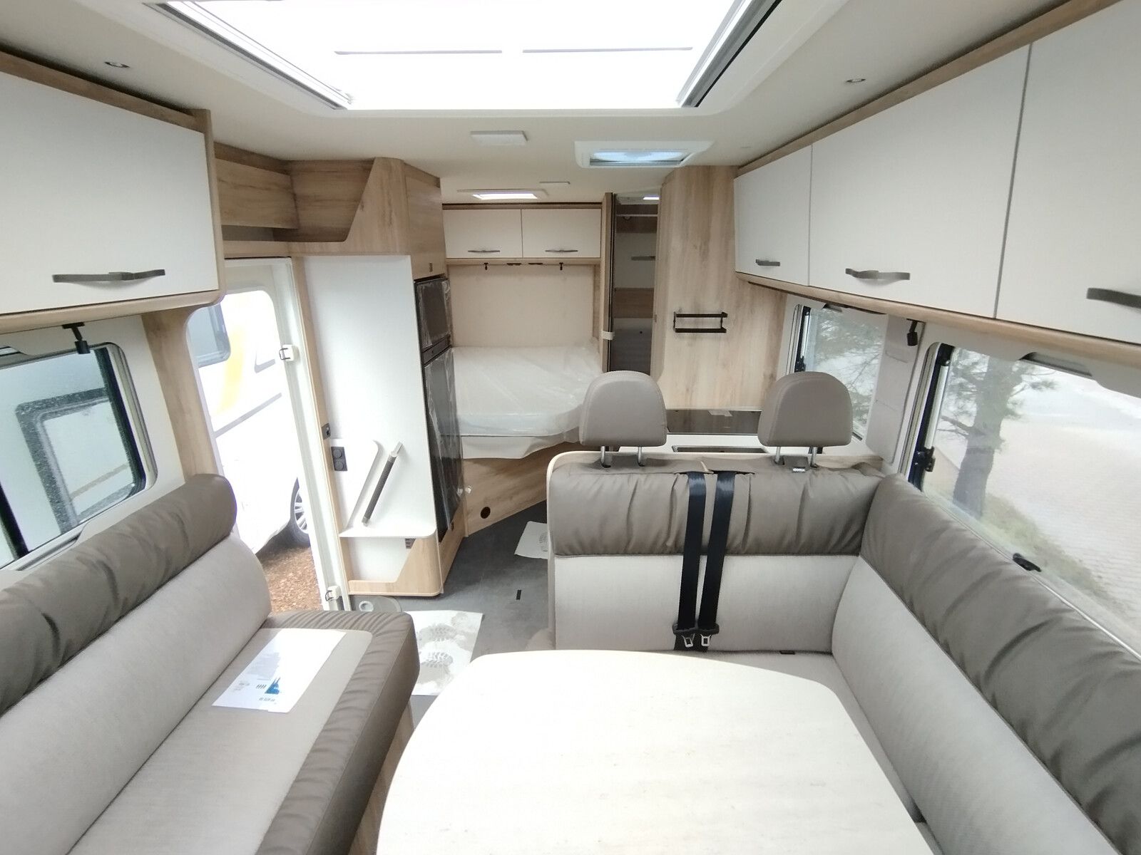 Fahrzeugabbildung Eura Mobil Profila T PT 675 SB 180 PS Aut. Mondial Plus