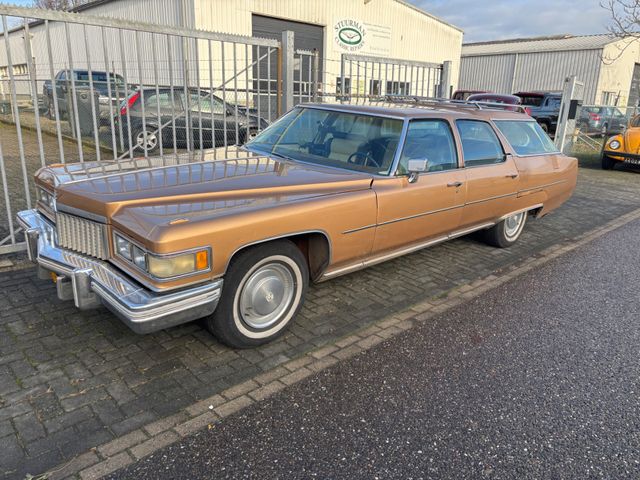 Cadillac Fleetwood Stationwagon 8.2 V8 (Mega mega selten)