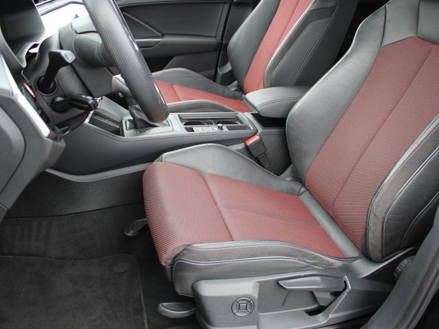 Q3 40 2,0 TFSI quattro S line Standhzg.*Navi