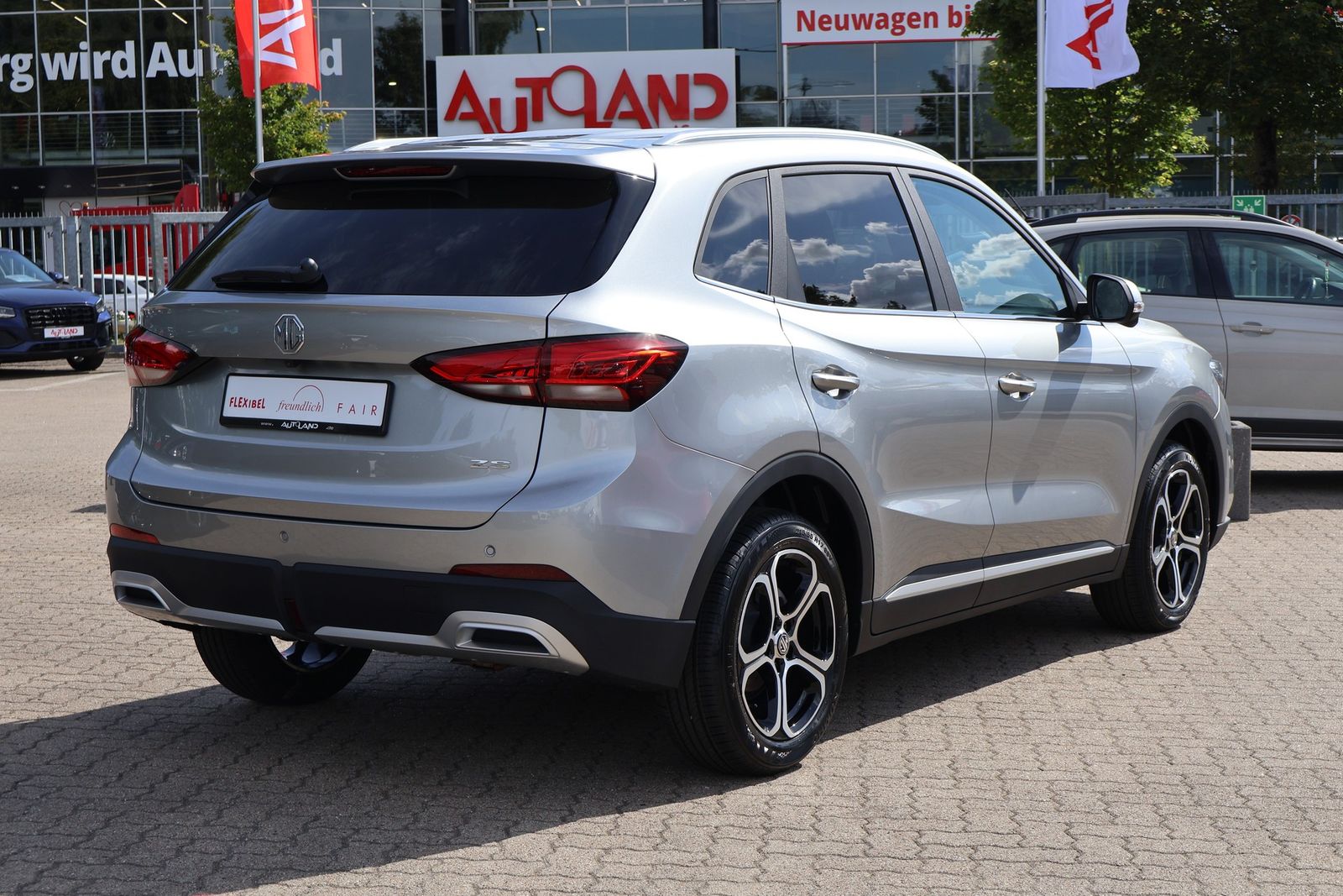 MG ZS